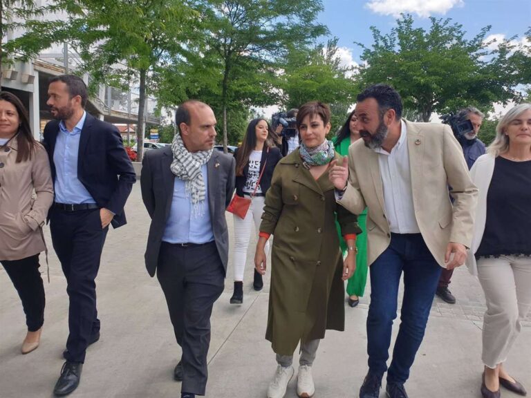 Rodríguez apela a la movilización en "un tiempo de mayorías" donde los cambios necesitan de las ciudades