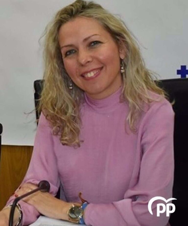 Conchi Arenas (PP) se volcará en la empresa si gana Socuéllamos para impulsar el desarrollo económico y el empleo