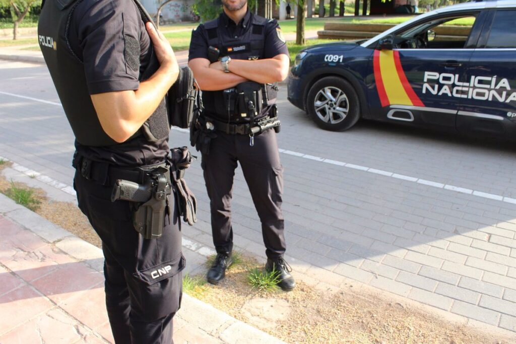 Dos detenidos por robar en casas de campo de Hellín y amenazar con un rifle a un vecino que les sorprendió