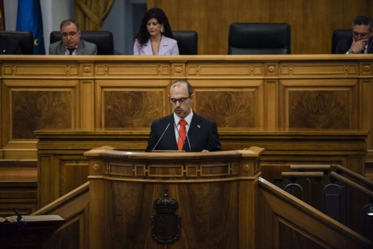 Bellido reedita su cargo de presidente de las Cortes C-LM pidiendo al pleno "dialogar" para huir del "ensimismamiento"