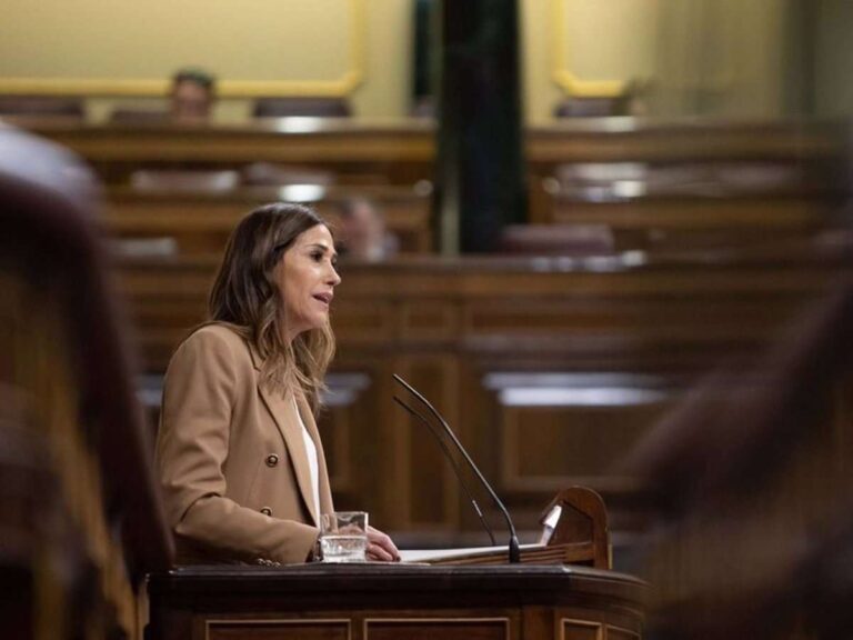 Valentín Bueno, Rosa Romero, Benjamín Prieto, Lucas Castillo y Vicente Tirado, candidato PP C-LM al Senado