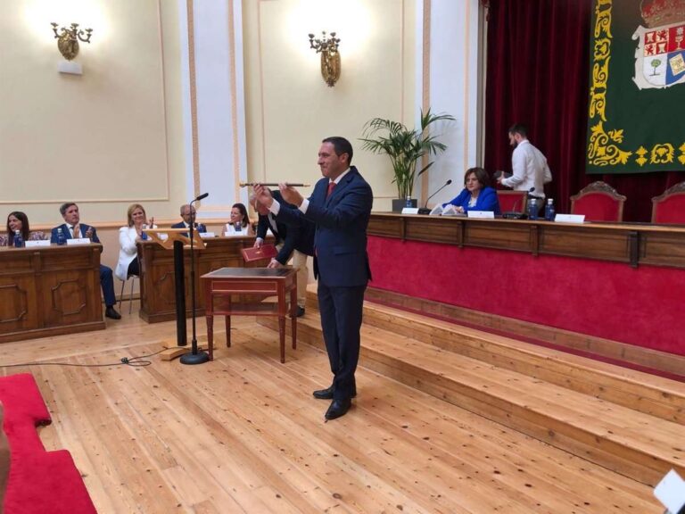 Chana anuncia en su investidura un sistema centralizado de gestión de las redes de agua de la provincia de Cuenca