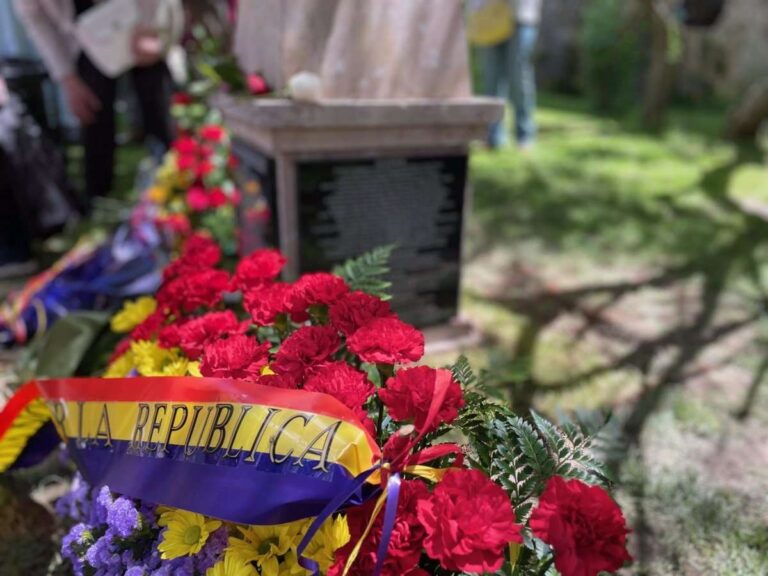 Cuenca salda su "deuda moral" y recuerda a sus vecinos deportados a los campos de concentración nazis con un memorial