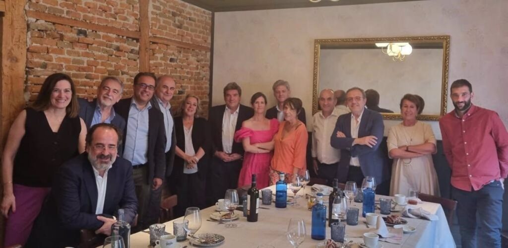 El Club Conecta de periodistas de C-LM en Madrid celebra un nuevo encuentro informativo con Escrivá como invitado