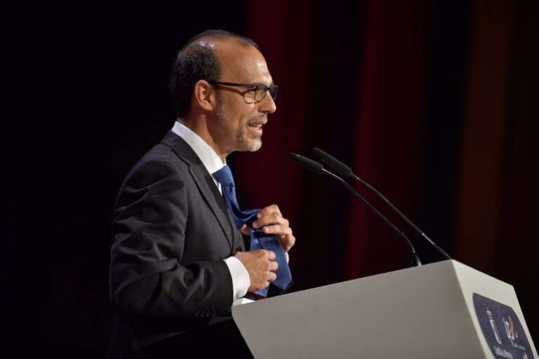 PSOE propone a Bellido como presidente de las Cortes, a Navarrete en la Vicepresidencia y a Mora como secretario