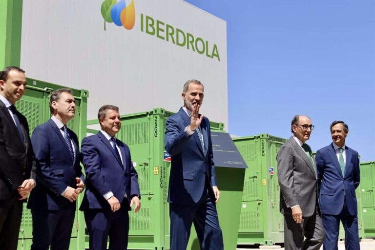 El Rey de Países Bajos visita este martes la planta de hidrógeno verde de Iberdrola en Puertollano junto a Felipe VI