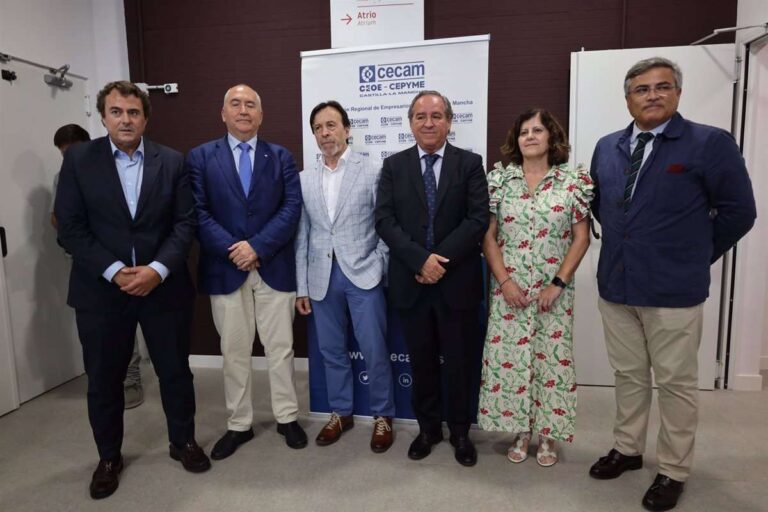 Empresarios de C-LM, dispuestos a adaptar las jornadas a las altas temperaturas pero flexibilizando el horario laboral