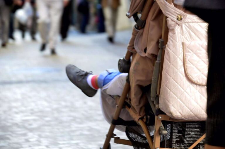 Familias numerosas piden al nuevo Ayuntamiento de Toledo plazas específicas para madres con hijos y mujeres embarazadas