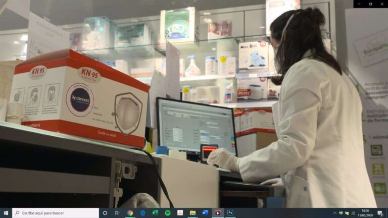 Sanidad y CCAA abordarán este viernes en CISNS la retirada de mascarillas en centros sanitarios