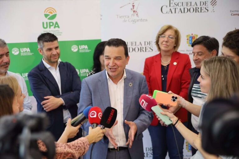 Agricultores y ganaderos ya han presentado más de 9.000 solicitudes de ayuda por sequía en Castilla-La Mancha