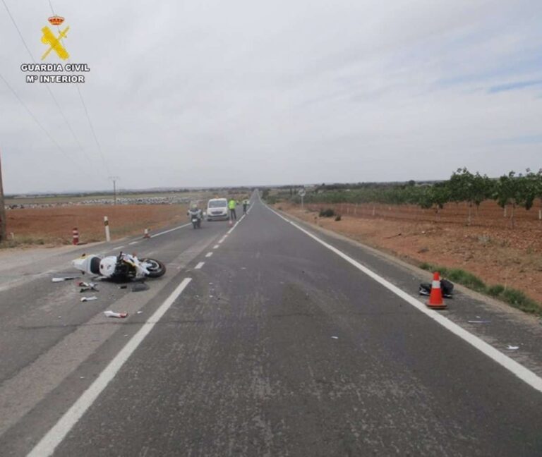 Investigan a un conductor como responsable de un accidente en Alcázar en el que resultó herido un motorista