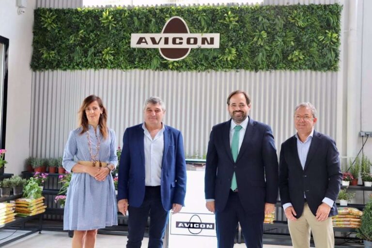 Núñez pide a agricultores confiar en la propuesta de Feijóo de abordar la política hídrica los primeros 100 de gobierno