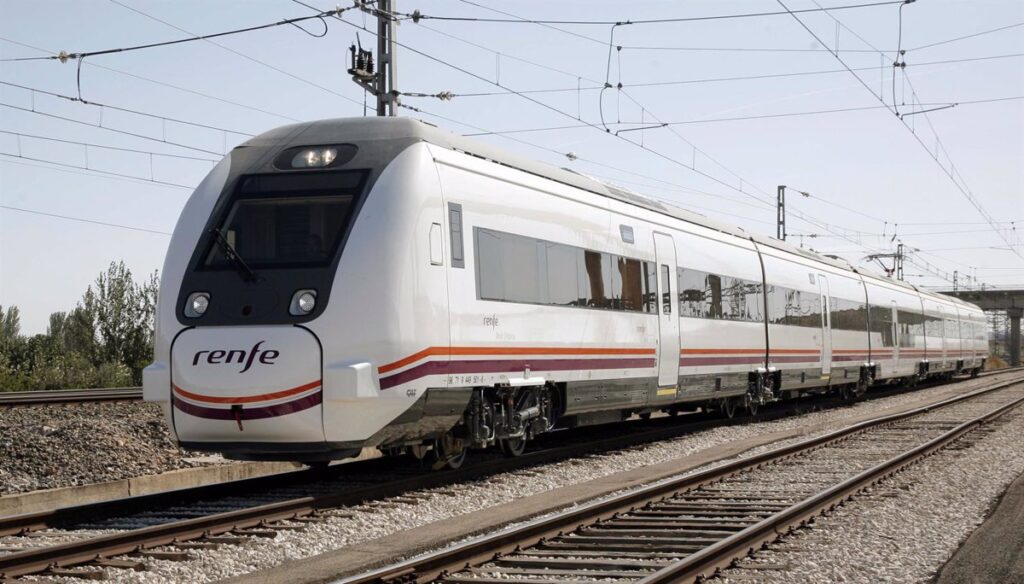 Gobierno sugiere que los retrasos en trenes de alta velocidad de C-LM se deben a las obras en la conexión Madrid-Sevilla
