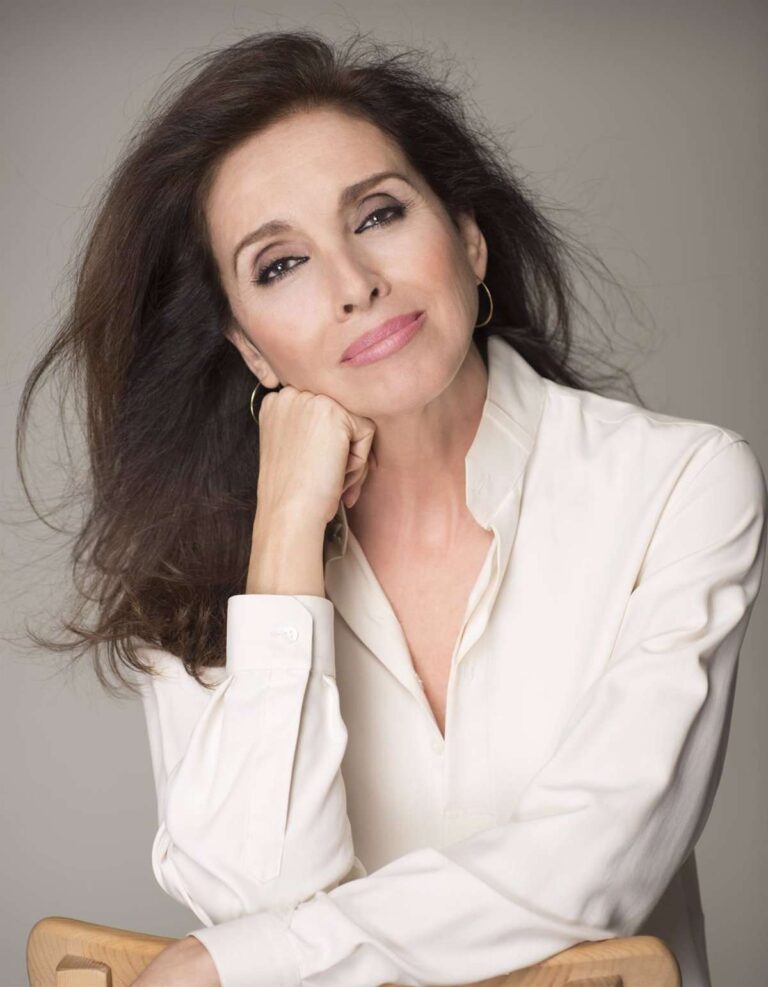 Ana Belén, el albaceteño Gabriel Olivares y el Teatro Albéniz (Madrid), Premios de Teatro AMIThE 2023