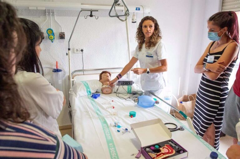 Nuevos profesionales que se incorporan a Parapléjicos conocen los recursos y procedimientos básicos del hospital