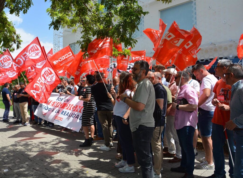 Empleados de construcción protestan para forzar a patronal a un convenio "digno" para 8.000 trabajadores de Albacete