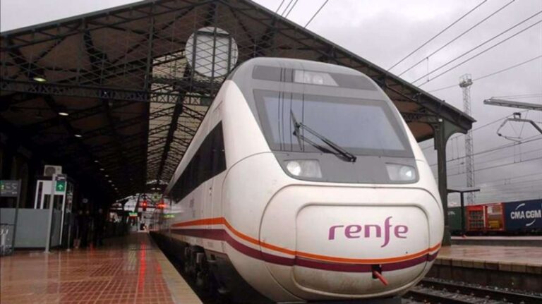Renfe emite 27.000 abonos gratuitos para cercanías y media distancia en C-LM durante el primer mes de vigencia