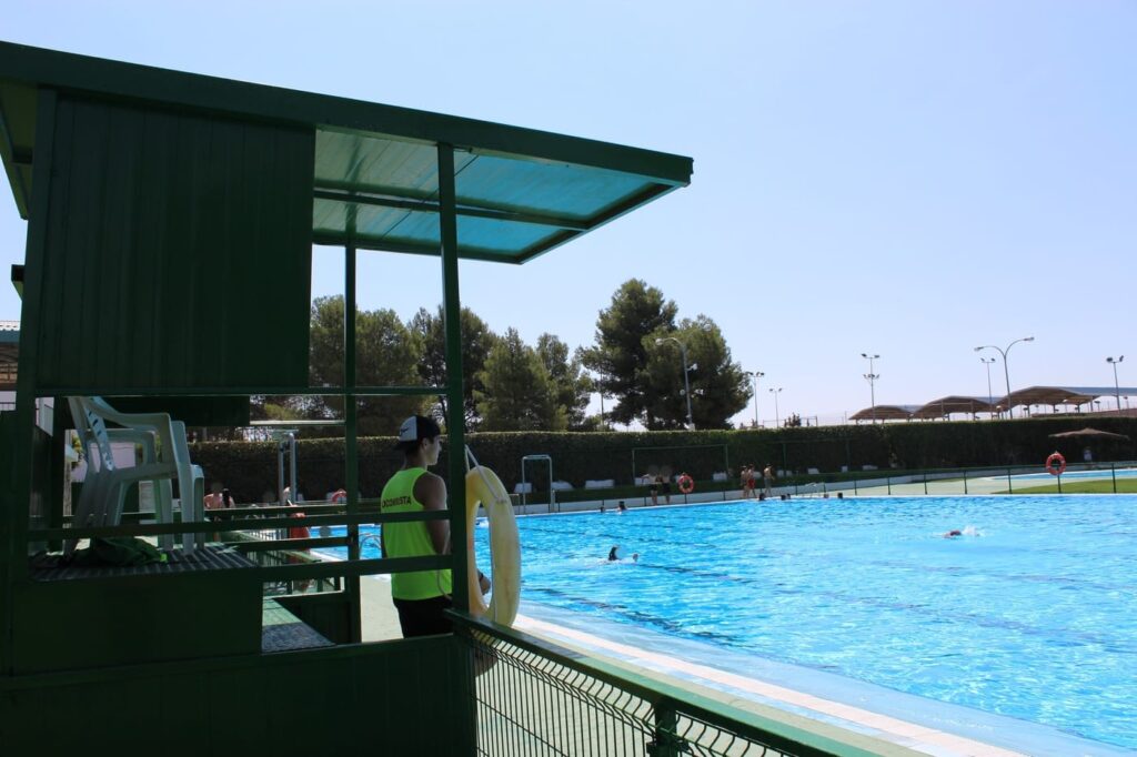 La piscina Municipal de verano de Quintanar abre sus puertas para los próximos meses 12