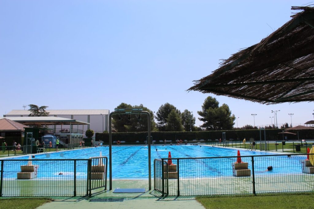 La piscina Municipal de verano de Quintanar abre sus puertas para los próximos meses 14