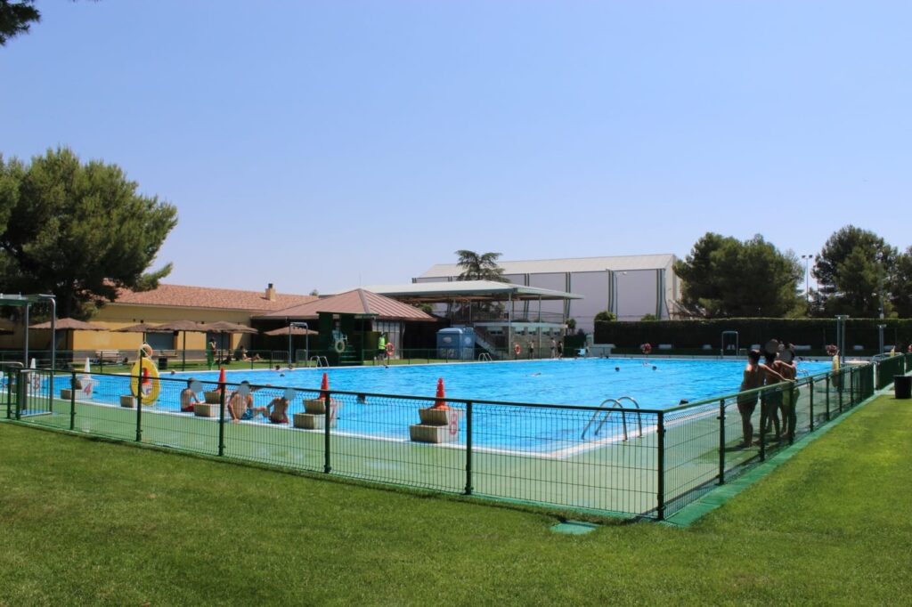 La piscina Municipal de verano de Quintanar abre sus puertas para los próximos meses 15