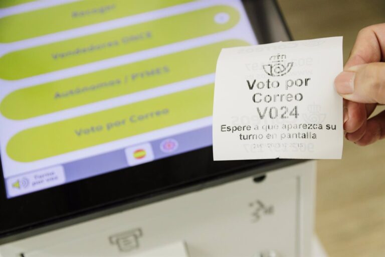 Un total de 19.897 riojanos han votado por correo