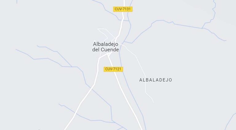Un fallecido y dos heridos, entre ellos un menor, tras la salida de vía de un turismo en Albadalejo del Cuende