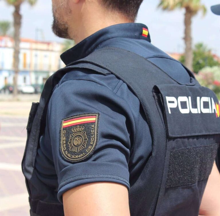 Más de 30 detenidos en España, Serbia y Grecia al desarticular una red que traficaba con personas cubanas