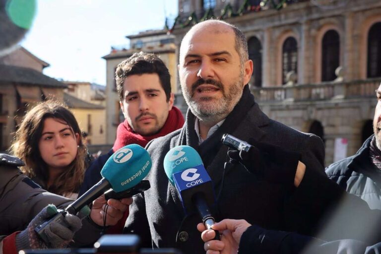 El PP gana en C-LM con el 100% escrutado al obtener 10 diputados, mientras PSOE se queda con 8 y Vox cae a 3