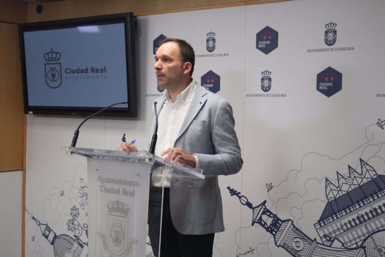 Desde este martes se podrán solicitar ayudas económicas a la compra de material escolar del Ayuntamiento de Ciudad Real