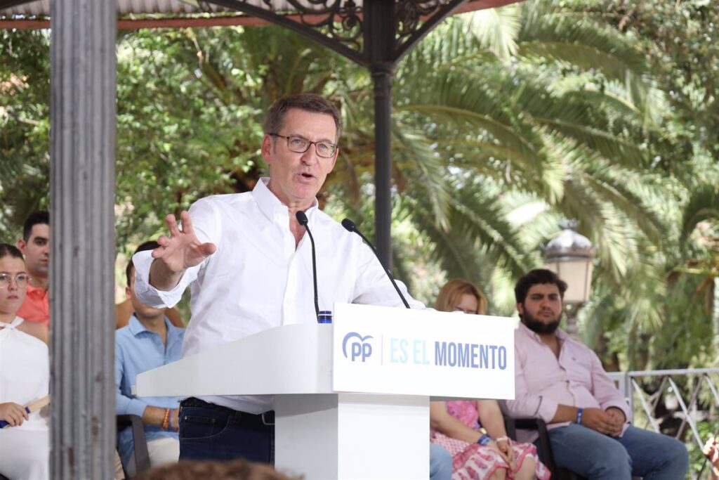 Feijóo dice que Sánchez se "encerró" para "nada" ante el debate y apela al voto útil al PP para evitar el bloqueo