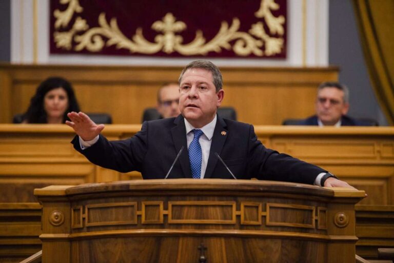 García-Page tomará posesión este sábado como presidente de Castilla-La Mancha arropado por dos ministras
