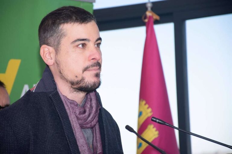 Gascón celebra que "por fin" se vaya a reformar la ley electoral y el Estatuto y ofrece el apoyo de Podemos