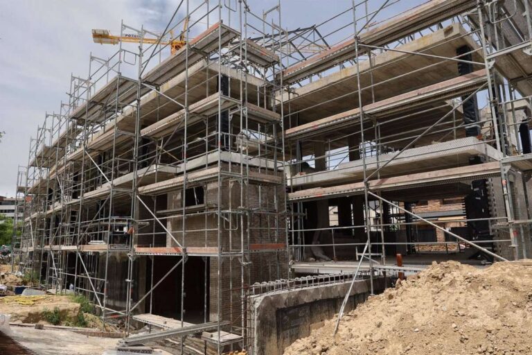 La compraventa de viviendas cae en C-LM un 8,9% en mayo y alcanza las 2.364 operaciones