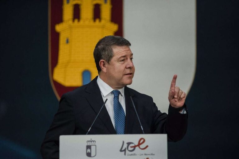 Page, a Vox: "Ya se que le gustan los 'tamayazos', pero yo soy demócrata, respeto lo votado y cumplo con las normas"