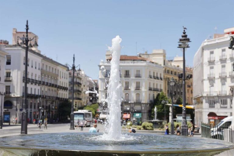 La ola de calor pone en riesgo este martes a toda C-LM por temperaturas altas, con Albacete en alerta roja