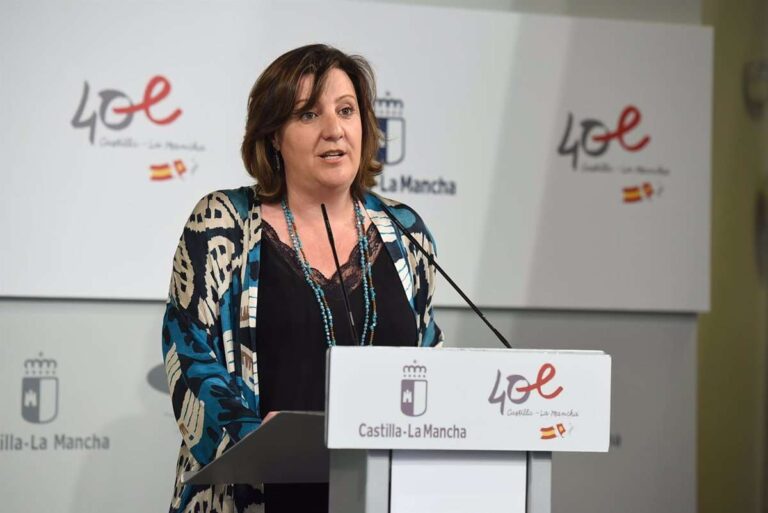 VÍDEO: C-LM exhibe la bajada en junio, que devuelve la estadística a hace 15 años y rompe el récord de 781.000 empleados