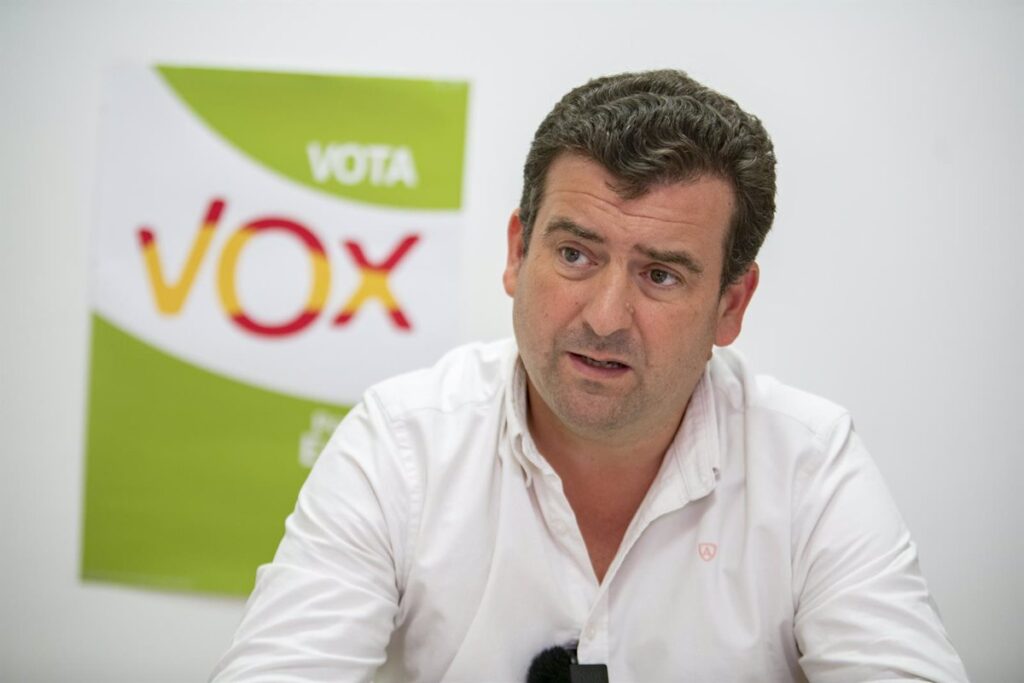 Vox urge a potenciar infraestructuras y defiende los trasvases: "Antes Murcia era un erial, ahora genera empleo"