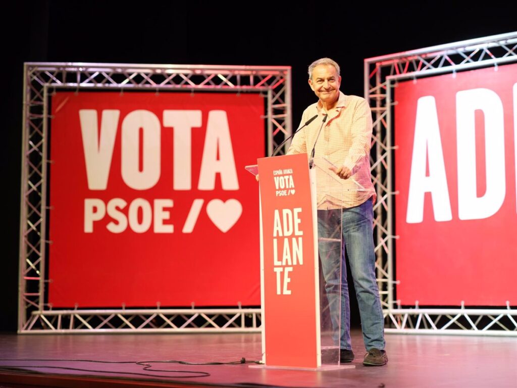 Zapatero carga contra Feijóo por sembrar dudas en el voto por correo y pide "responder a la insidia" en las urnas
