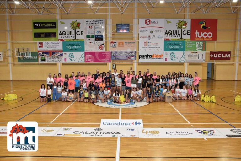 clinic voley playa miguelturra 2023