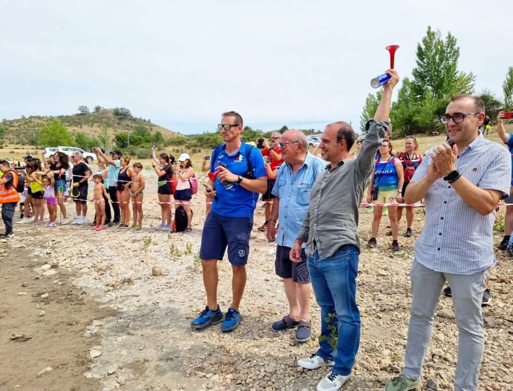 Bellido da la salida al Triatlón de Pálmaces de Jadraque 1