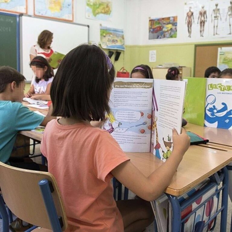 Educación registra más de 100.000 solicitudes de ayuda para libros, frente a las 94.000 del curso anterior