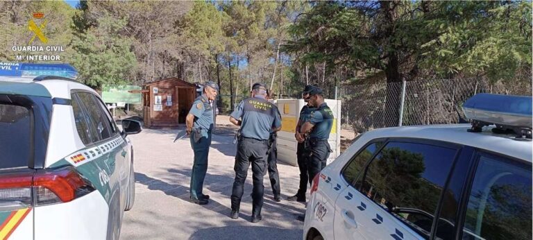 Guardia Civil y agentes medioambientales intensifican la vigilancia en las Chorreras del Cabriel para evitar accidentes