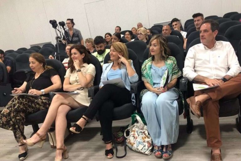 Los ocho espacios coworking de C-LM apoyan el inicio de 96 proyectos de más de un centenar de emprendedores de la región