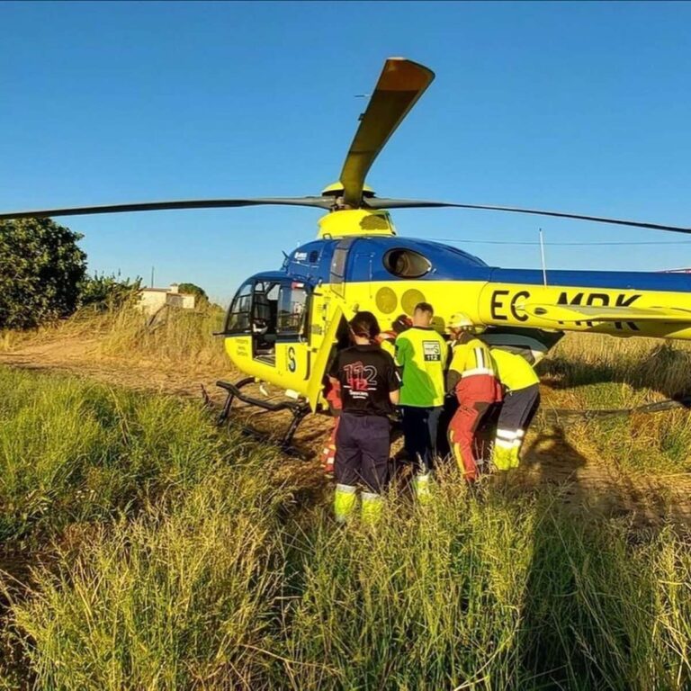 Siguen graves en la UVI los heridos en el accidente del turismo arrollado por un tren en Calera y Chozas
