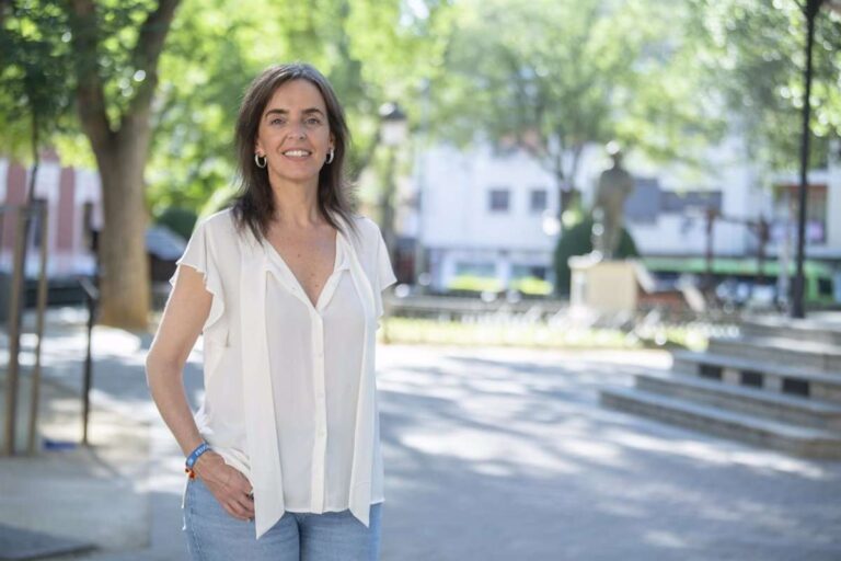 El PP reprocha al Gobierno que "llegue tarde" para hacer que Rubiales abandone la RFEF