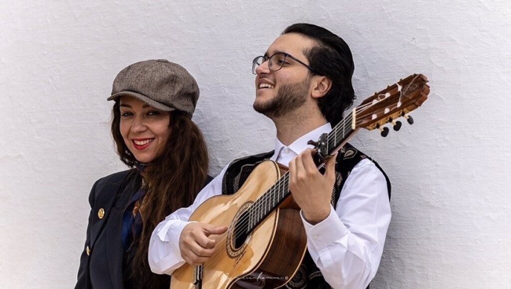 La cantaora Sandra Carrasco y el guitarrista David de Arahal inauguran este lunes los conciertos de 'Patio de Flamenco'