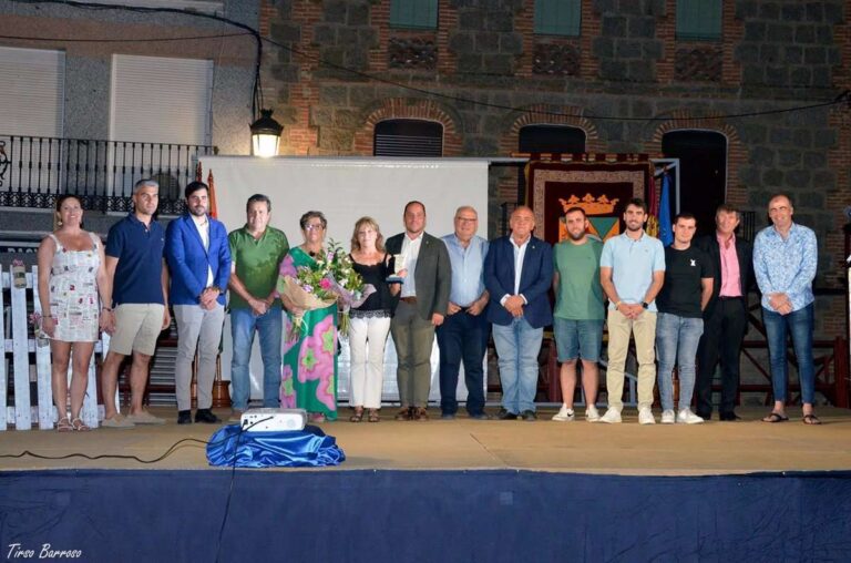 Manuel Terrín Benavides, el poeta nonagenario más galardonado en lengua española, Premio Poesía de Castillo de Bayuela