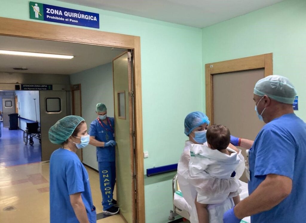 Unos 2.000 pacientes pediátricos se han beneficiado del proyecto de enfermería para quirófano de la Gerencia de Albacete