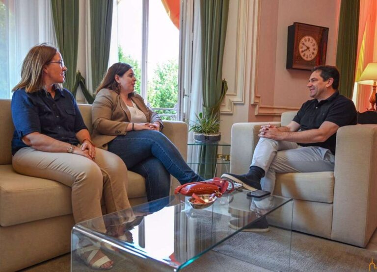 Guadalmez pide ayuda a Diputación de Ciudad Real para poner en marcha una residencia de mayores en la localidad