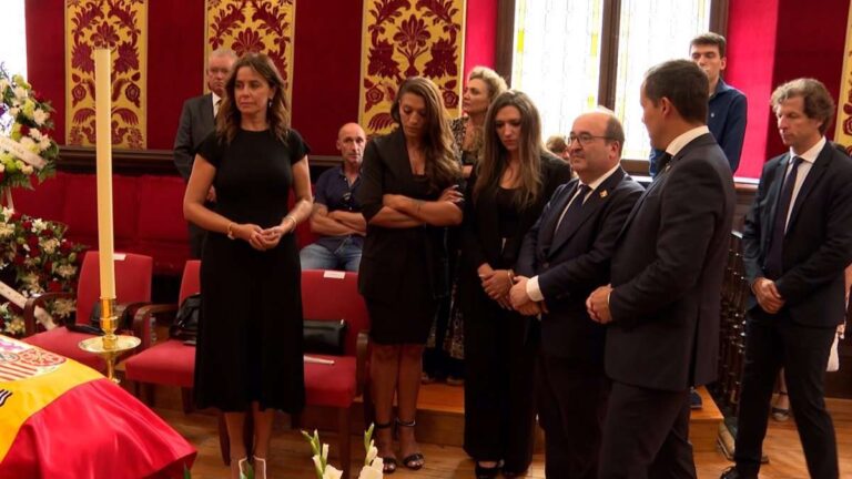 VÍDEO: Iceta da su último recuerdo a Bahamontes, un "mito" que se convirtió en "modelo y esperanza": "Le admiramos"